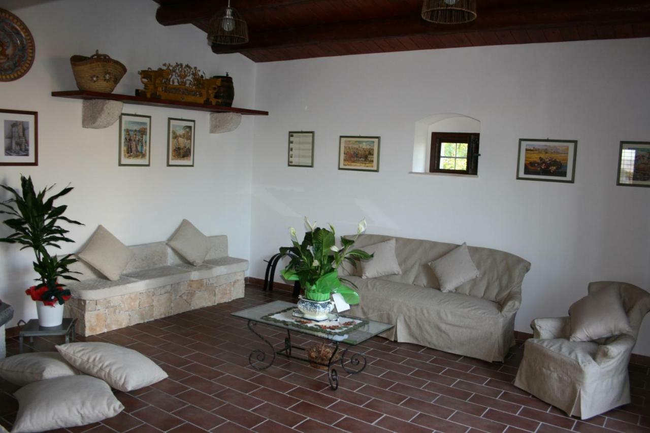 Serravalle Relais & Country Villa with private pool - Esclusive use Chiaramonte Gulfi Esterno foto